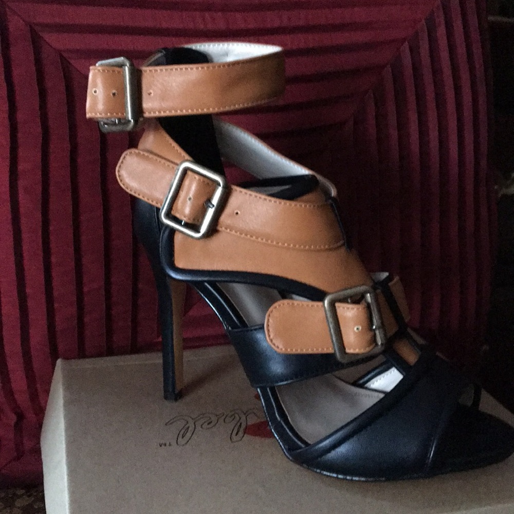 New blk tan heels